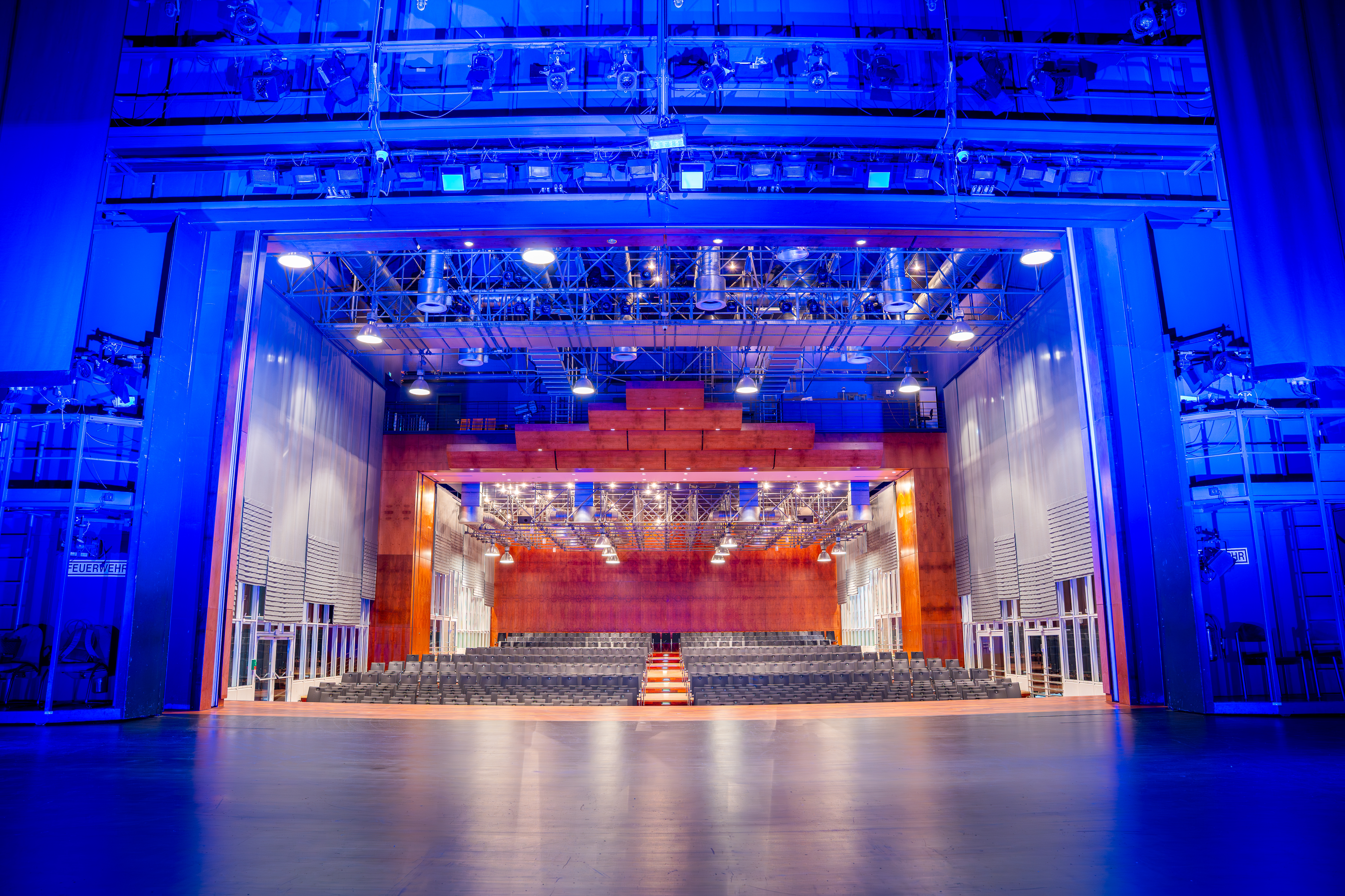 Blick in die Stadthalle Forum Alte Werft